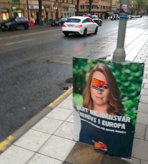 Aufkleberaktion in Stockholm gegen Europawahlen