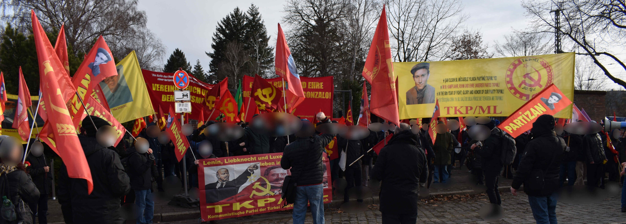 Poster und Dazibaos für den Vorsitzenden Mao