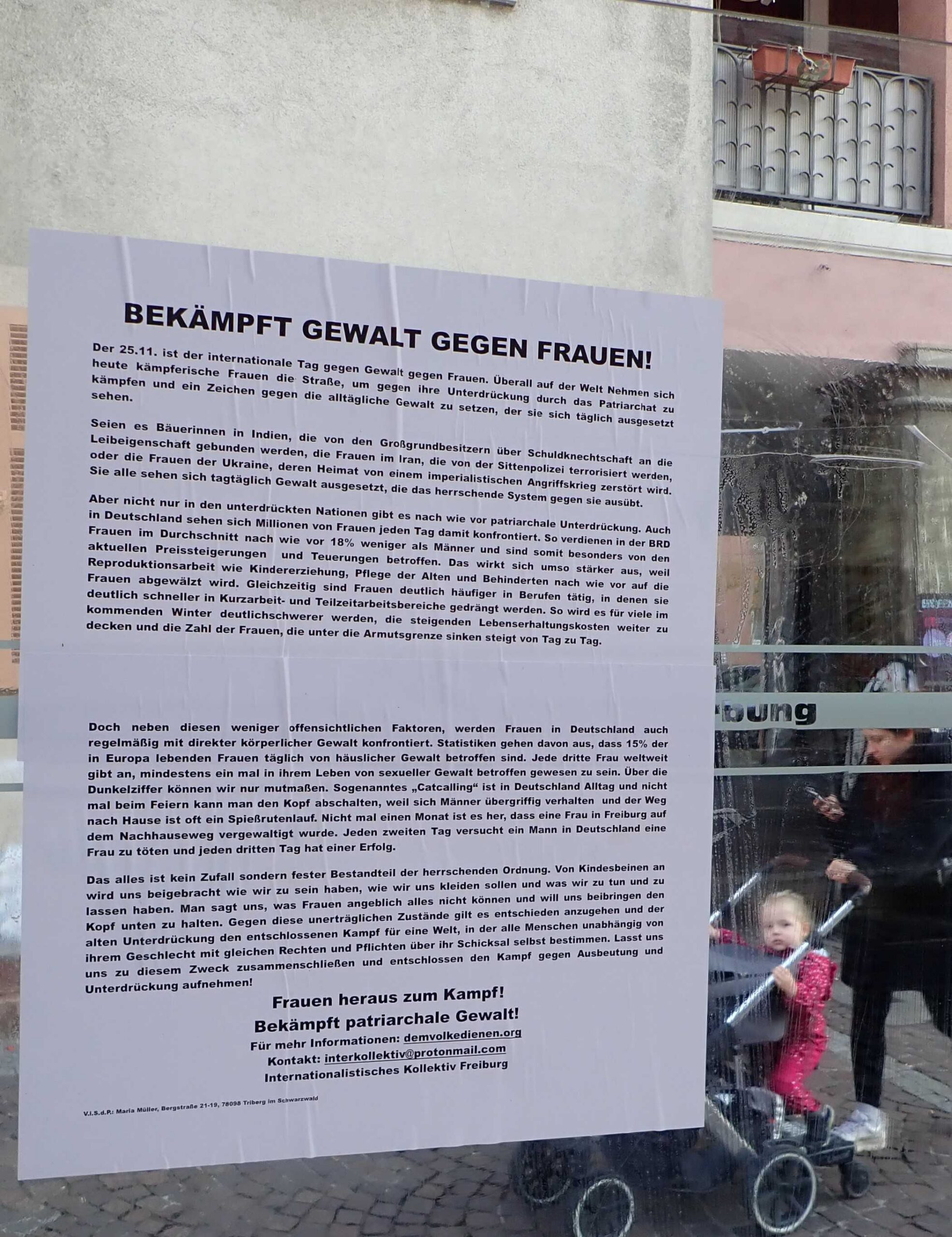 Freiburg: Wandzeitung zum 25. November