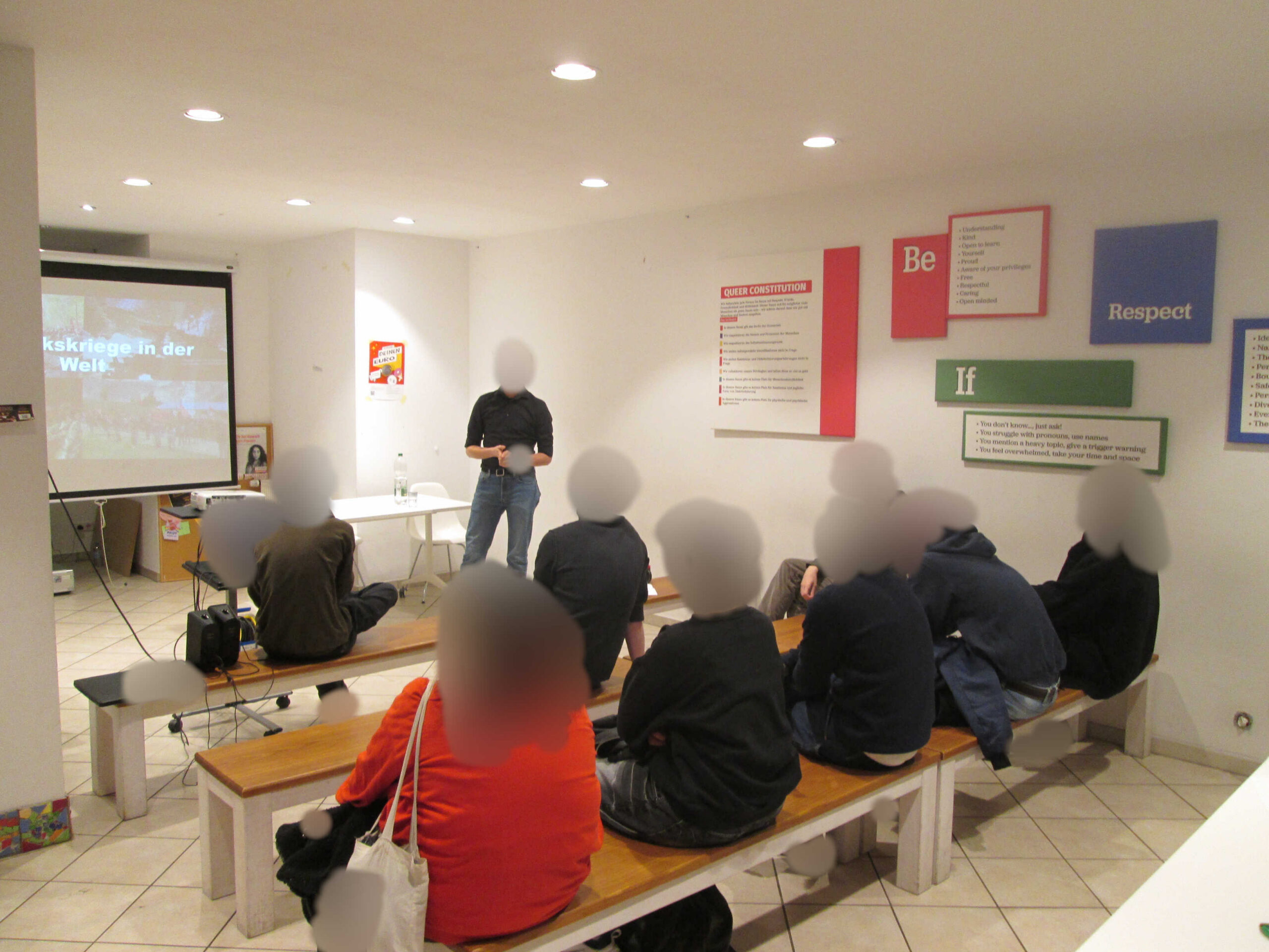 Bericht: Veranstaltung Antiimperialistische Kämpfe und die Volkskriege in der Welt in Köln