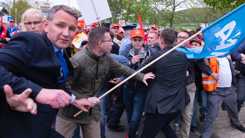 Arbeiter gegen Faschisten