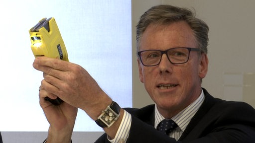 Bremerhaven: Taser jetzt Standard bei der Polizei