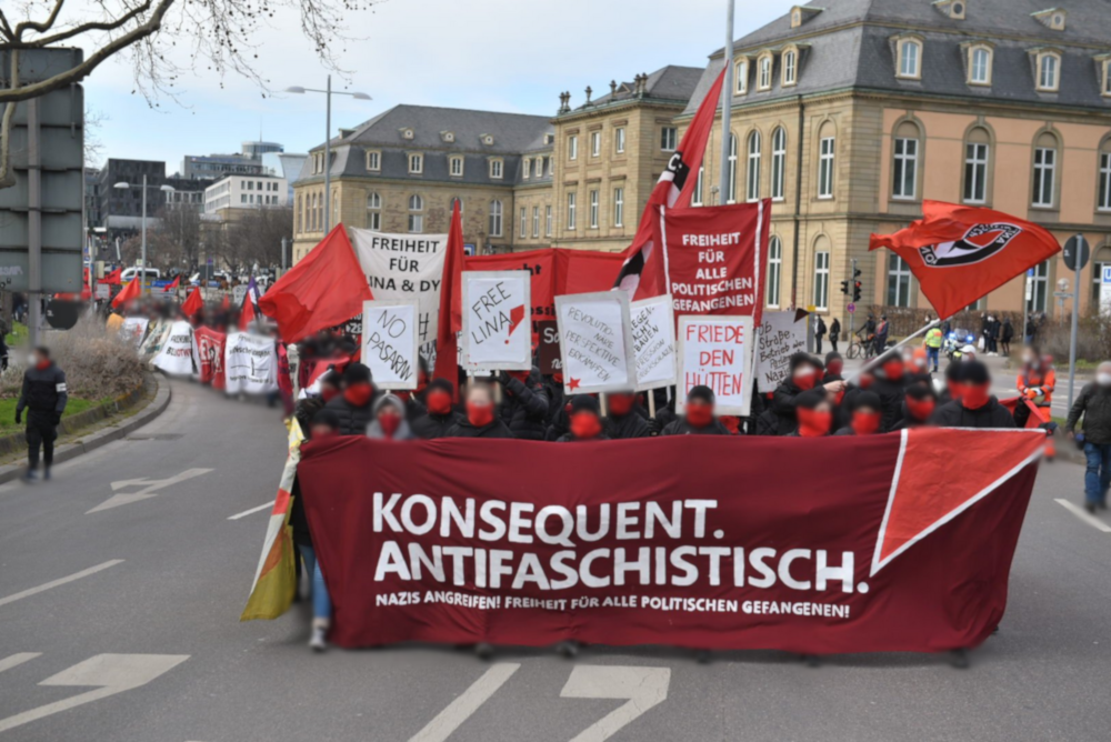 Combative Antifa-Demonstration in Stuttgart