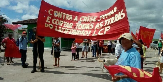 Brasilien-Alagoas: Bauern fordern in einer kämpferischen Aktion die Legalisierung ihrer Ländereien