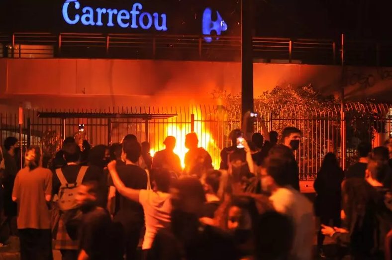 Overview over the struggles in Latin America IX