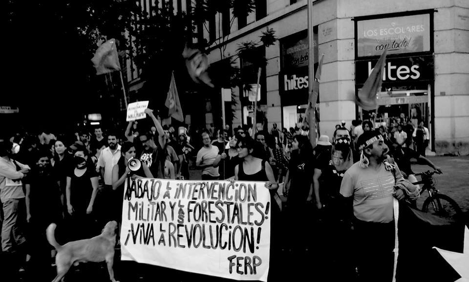 Demo gegen (Wald-)Großgrundbesitzer und Militärintervention in Chile