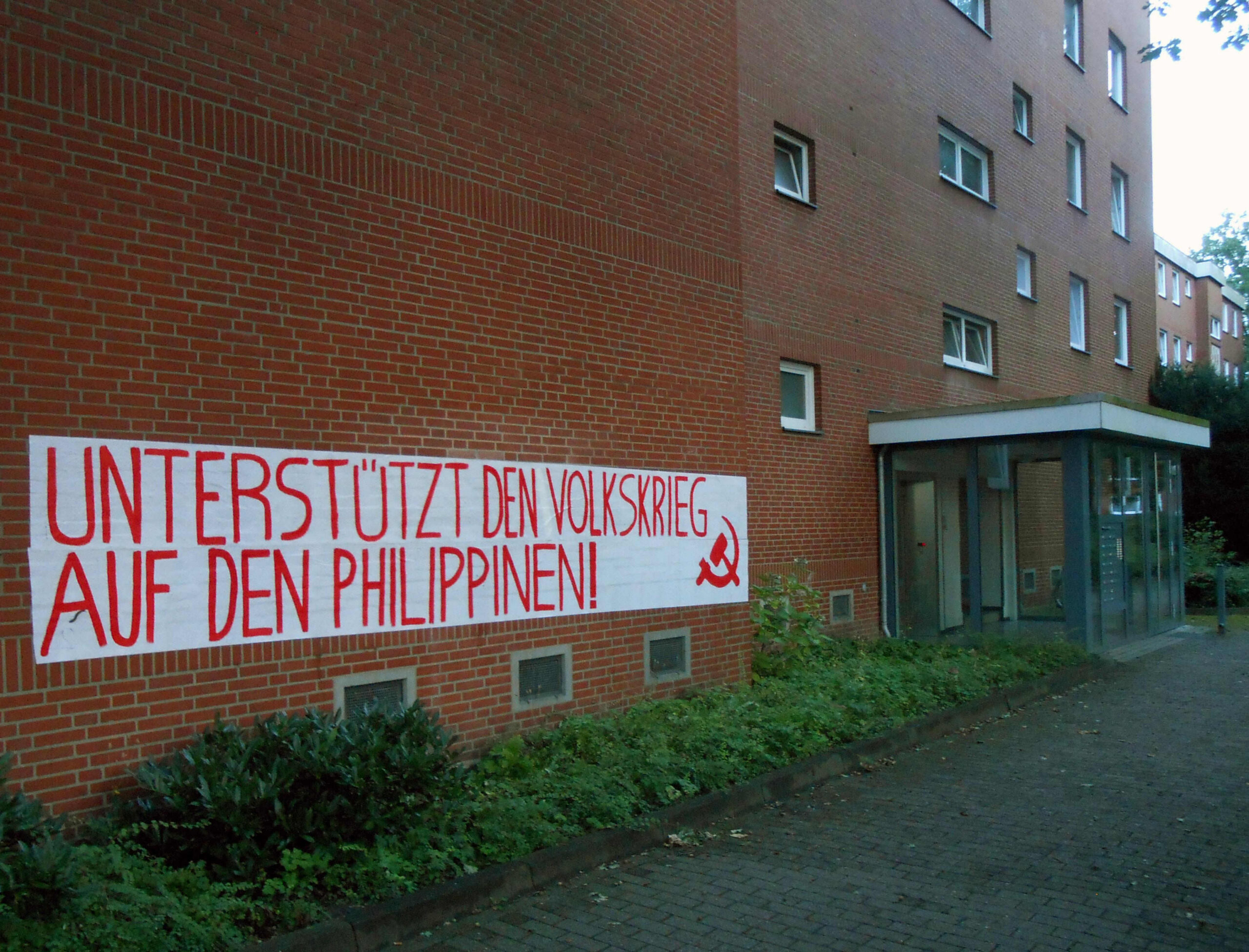 Bremen: Dazibao zum Aktionstag für die philippinische Revolution