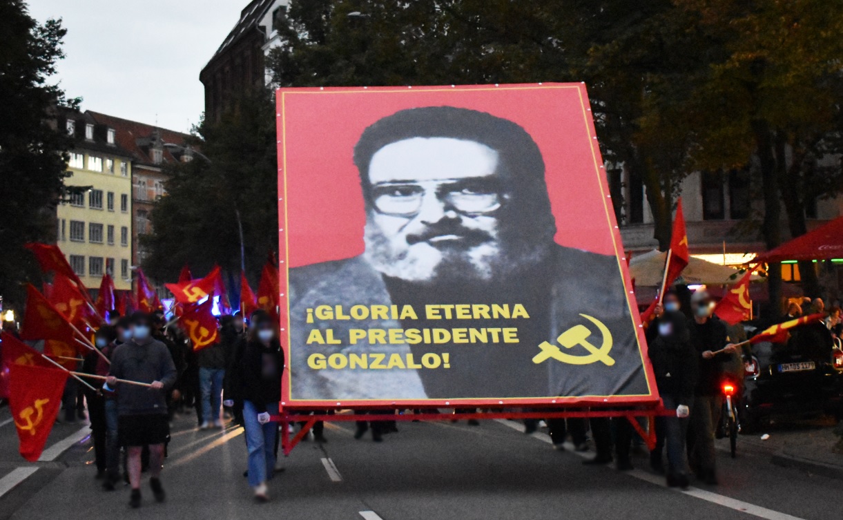 Powerful demonstration in honour of Chairman Gonzalo in Hamburg