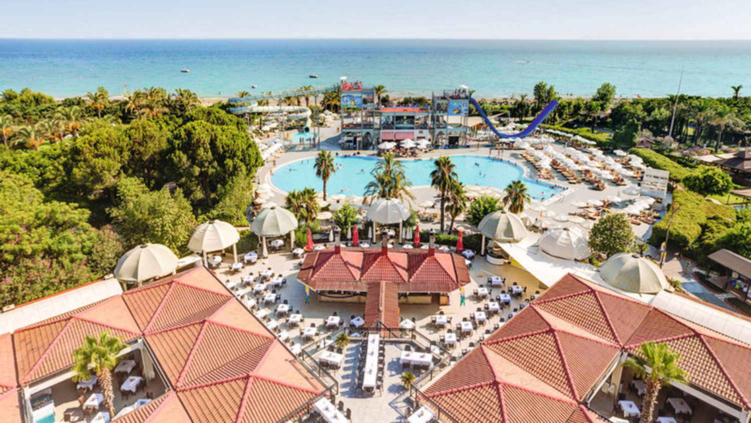 TURKEY: The tourists come in, the people should stay at home