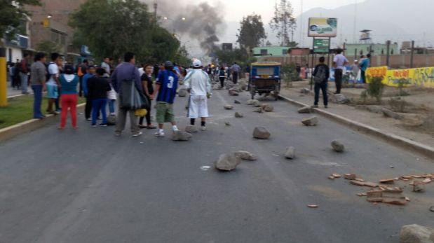 DENUNCIAMOS LA VIOLENTA REPRESIÓN DEL GOBIERNO FASCISTA DE KUCZINSKY CONTRA LAS MASAS EN HUAYCAN-LIMA