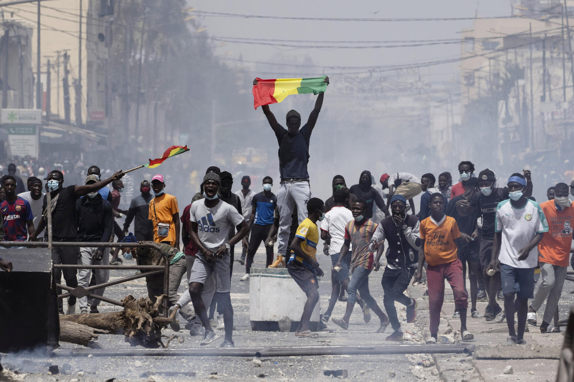 Senegal: Nationaler Befreiungskampf, Aufstände gegen den französischen Imperialismus und seine Marionetten