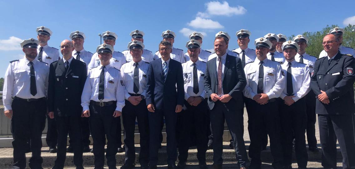 Erste Hilfsbullen in Hamburg