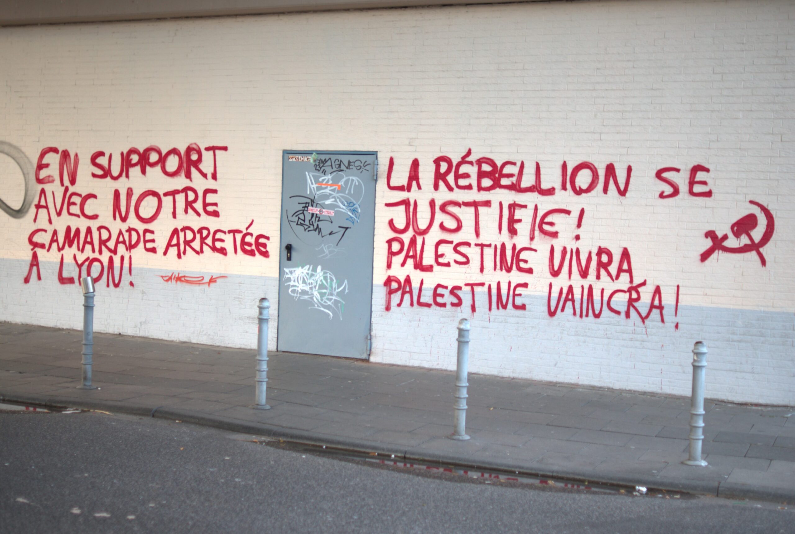 Köln: Solidarität mit unserer Genossin in Lyon