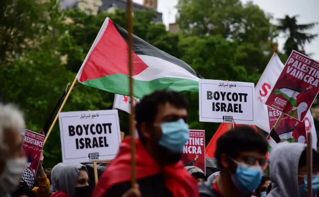 Der französische Innenminister kündigt die Auflösung von Collectif Palestine Vaincra an