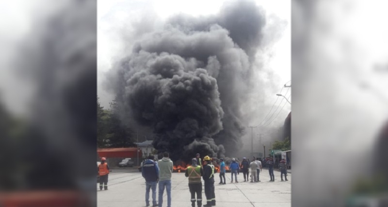 Chile: Handwerkliche Fischer bauen Barrikaden für die Regulierung der Fischerei