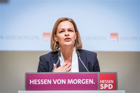 Faeser plant Angriffe auf die Rechte von Flüchtlingen.