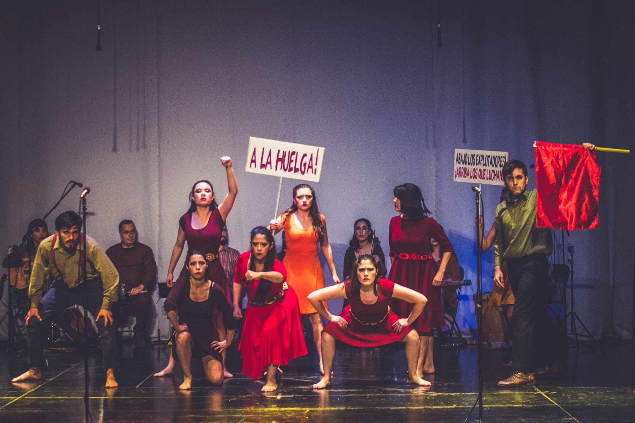 Interview from El Pueblo with a group of artists in Chile