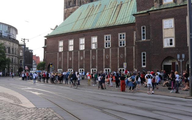 Bremen: Kundgebung gegen Rassismus gegen Afghanen und in Solidarität mit den Kämpfen auf der Welt.