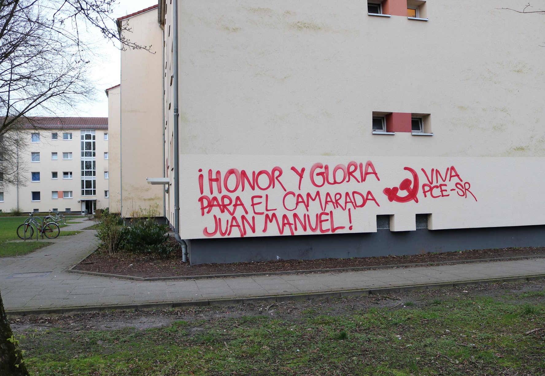Bremen: Honor y gloria para el Camarada Juan Manuel!