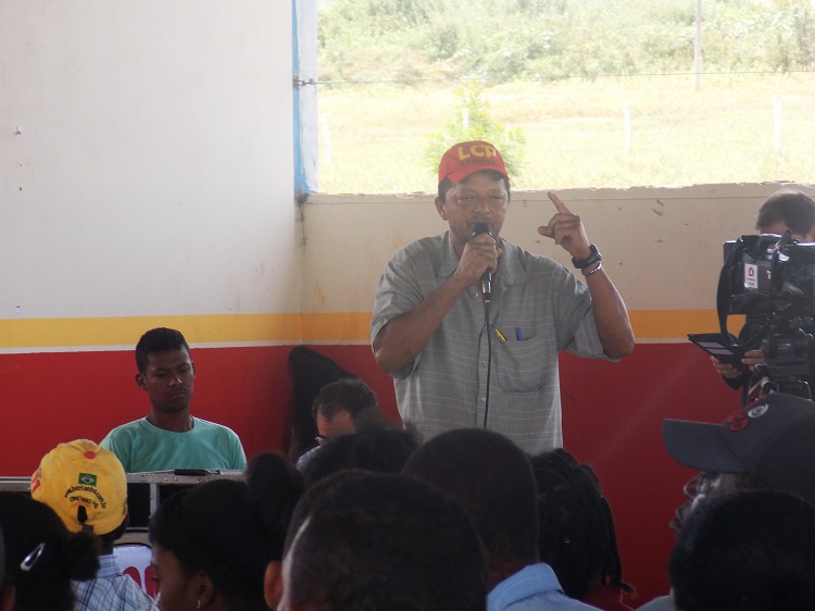 Brasilien | Pedras de Maria da Cruz | Abscheulicher Mord an Genosse Cleomar