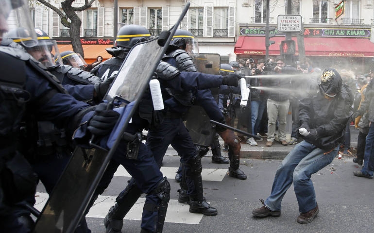 Paris: Ausnahmezustand gegen Demonstranten