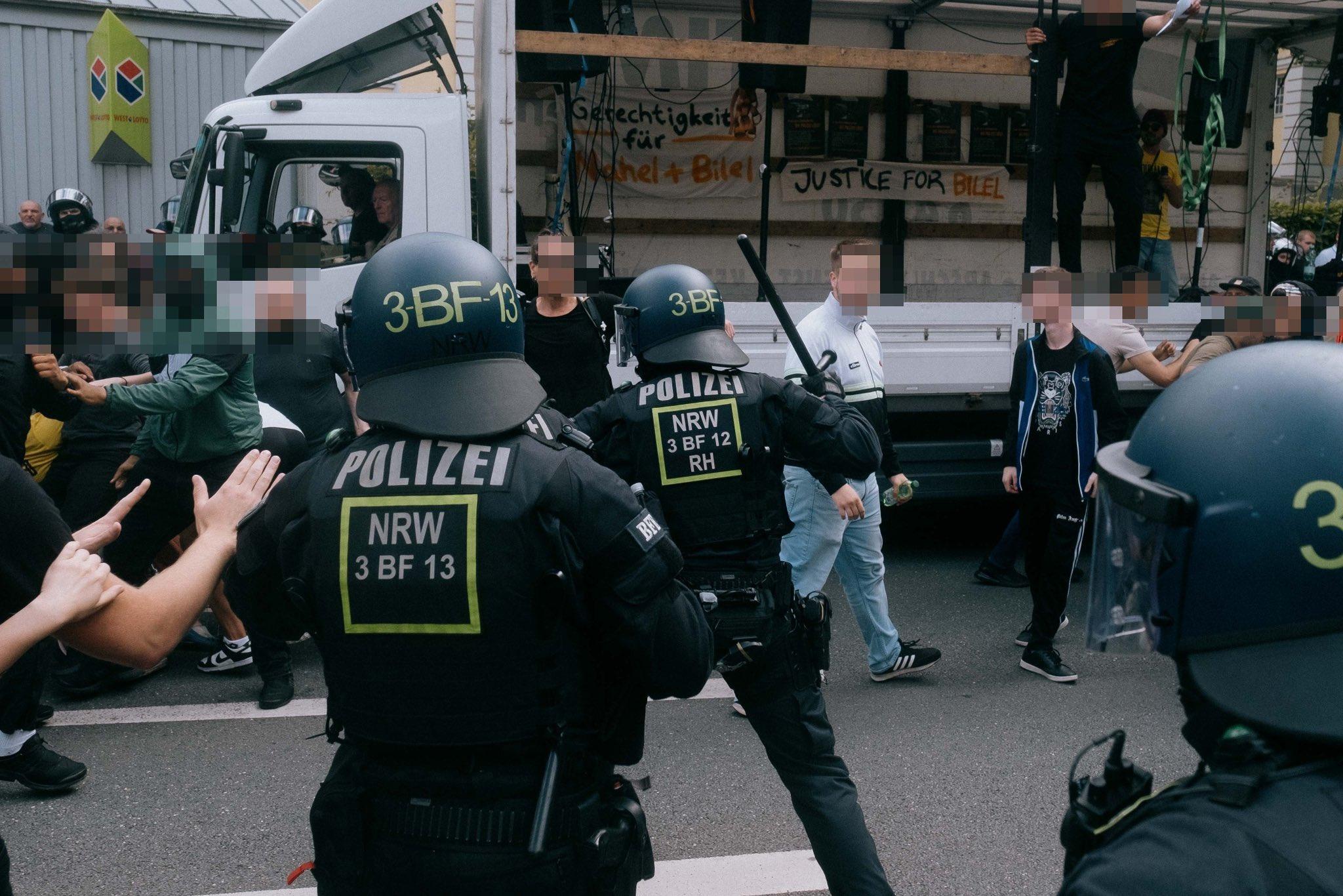 NRW: Police attack “the police lie” demonstration in Herford