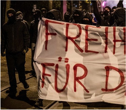 Bericht zum Prozessauftakt gegen Lina E. und drei weitere Antifaschisten und Grußwort von Linas Mutter