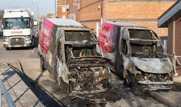 GREAT BRITAIN: Attack on vans of a supermarket company in Bristol