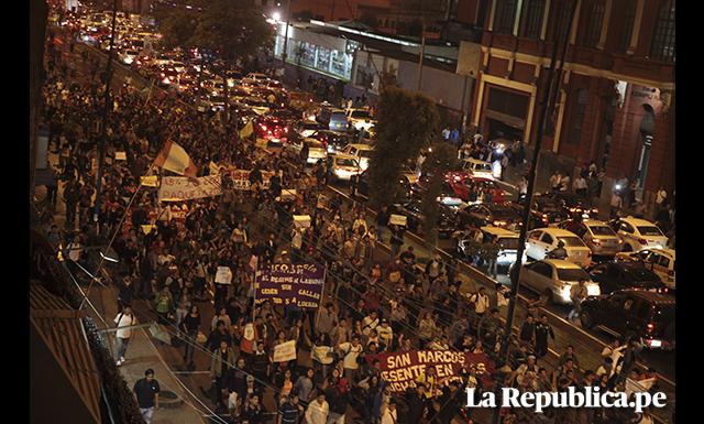 Peru | Lima | Massendemonstrationen gegen Jugendarbeitsgesetz