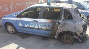 Italien | Bologna | Anschlag auf Bullenwagen