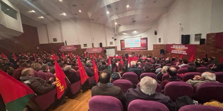 In Athen fand ein internationales Symposium über den anti-imperialistischen und anti-kriegs Kampf statt