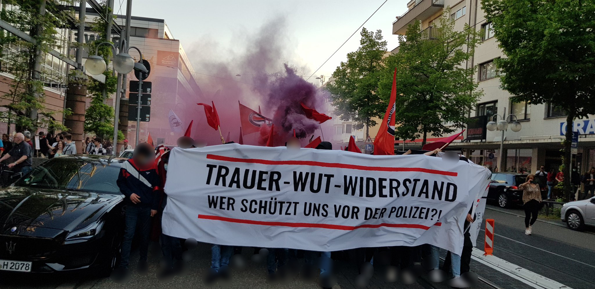 Mannheim: Kraftvolle Demonstration gegen Polizeigewalt