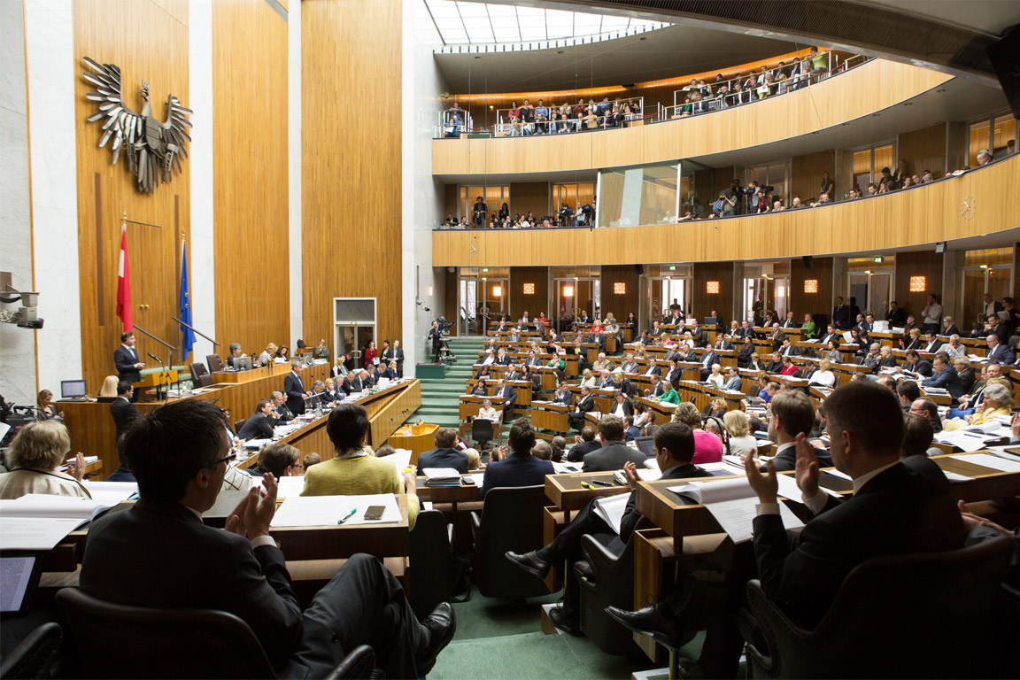 Höherer Frauenanteil im Nationalrat bringt keine Emanzipation!