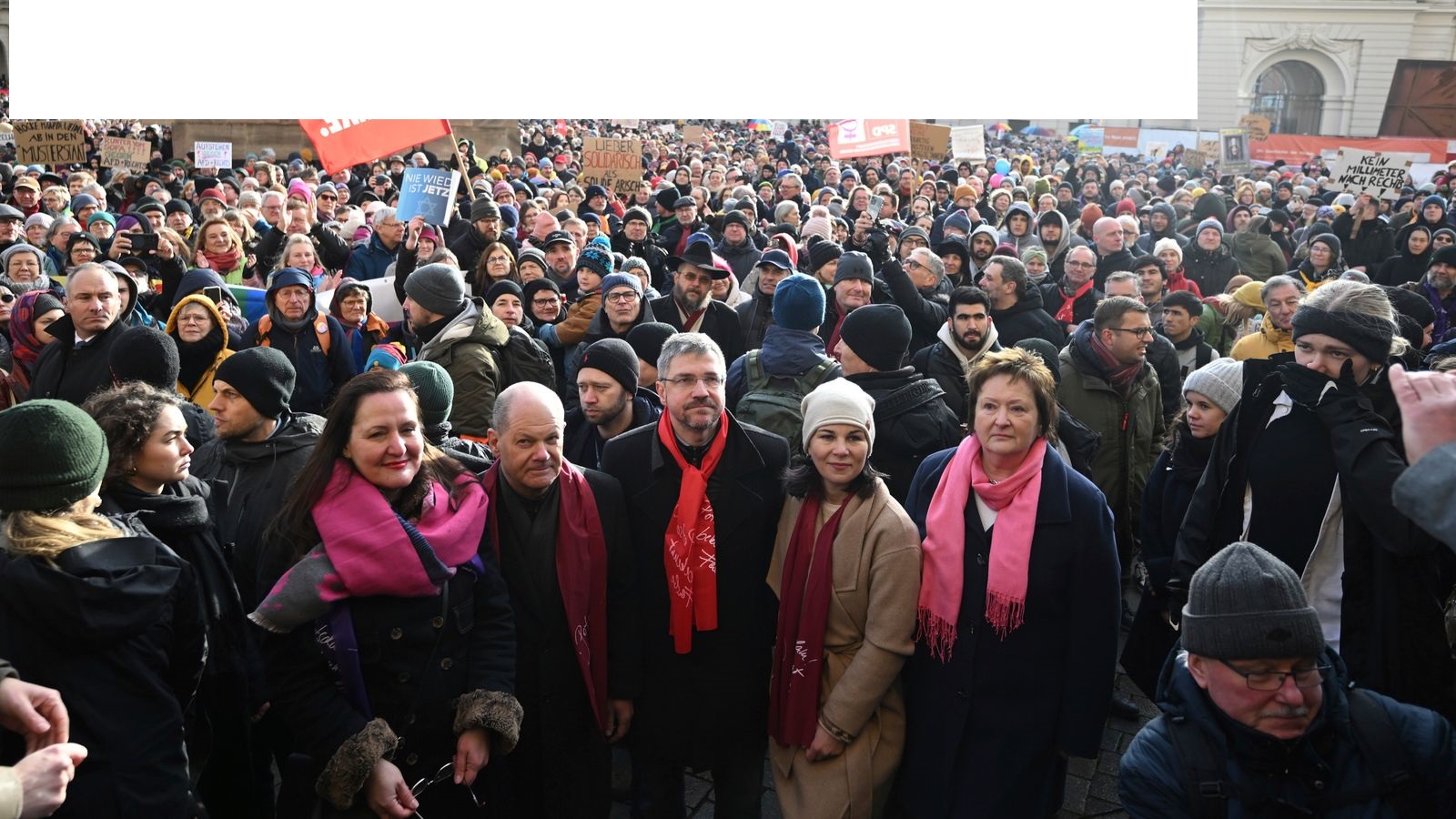 The protests against the AfD and the hypocrisy of the government