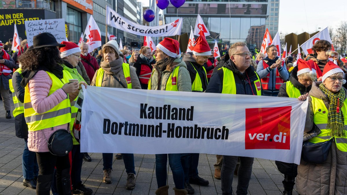NRW:Retail strike continues despite Christmas