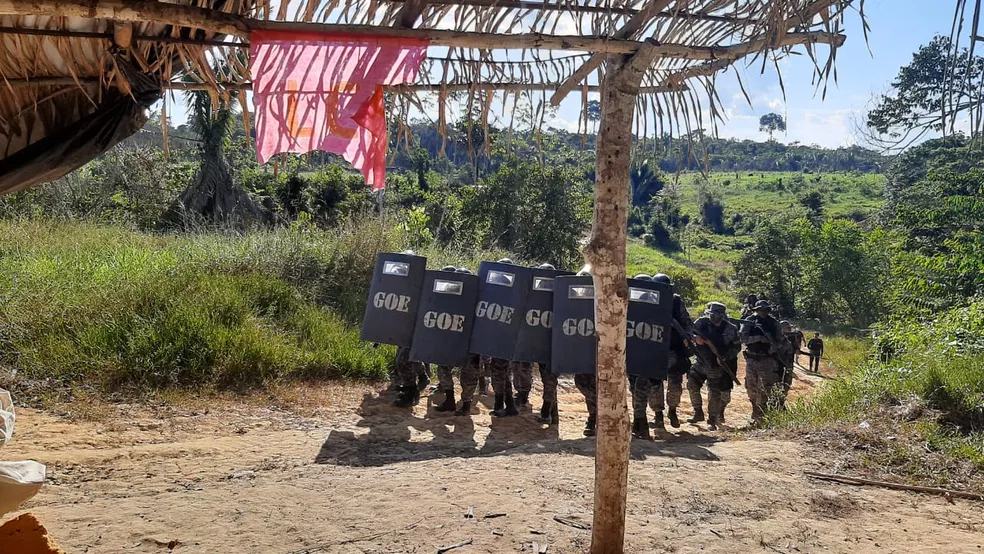 Rondônia, Brasilien: Vier Bauern ermordet, 400 Familien vertrieben