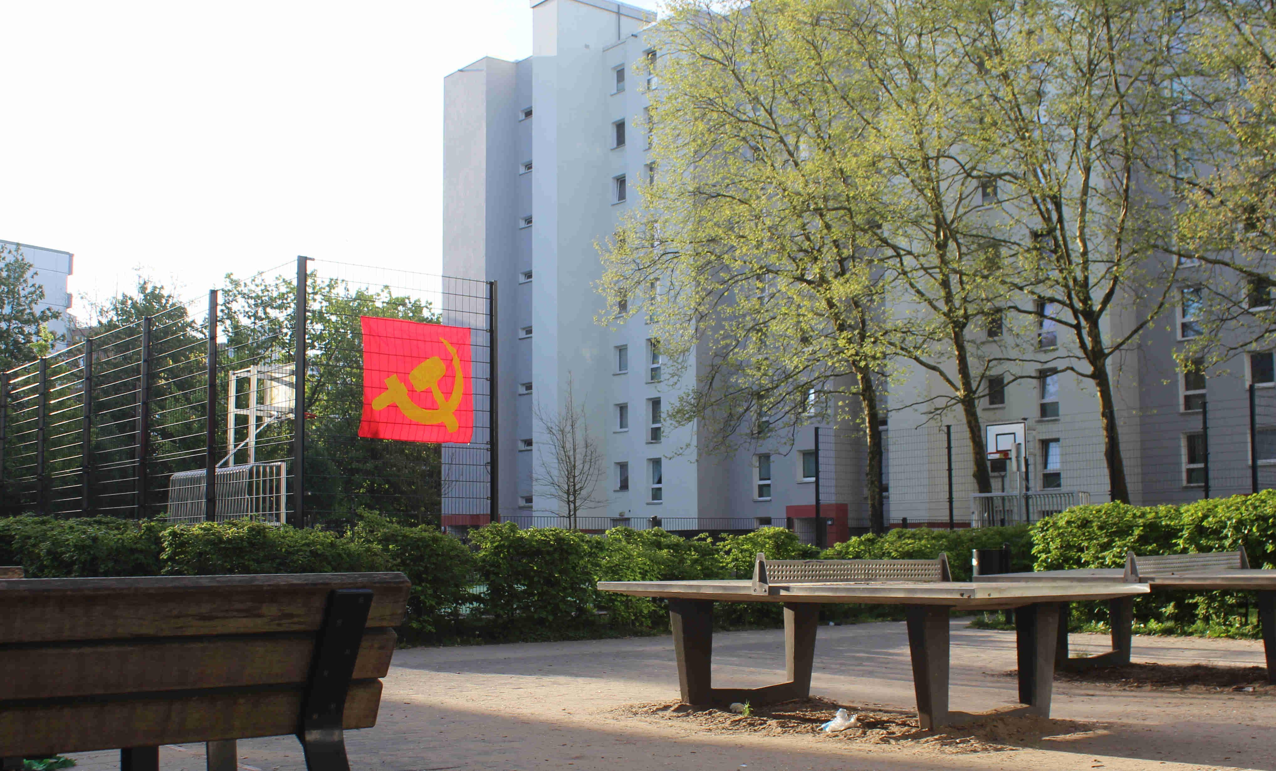 Beflaggung in Hamburg Steilshoop