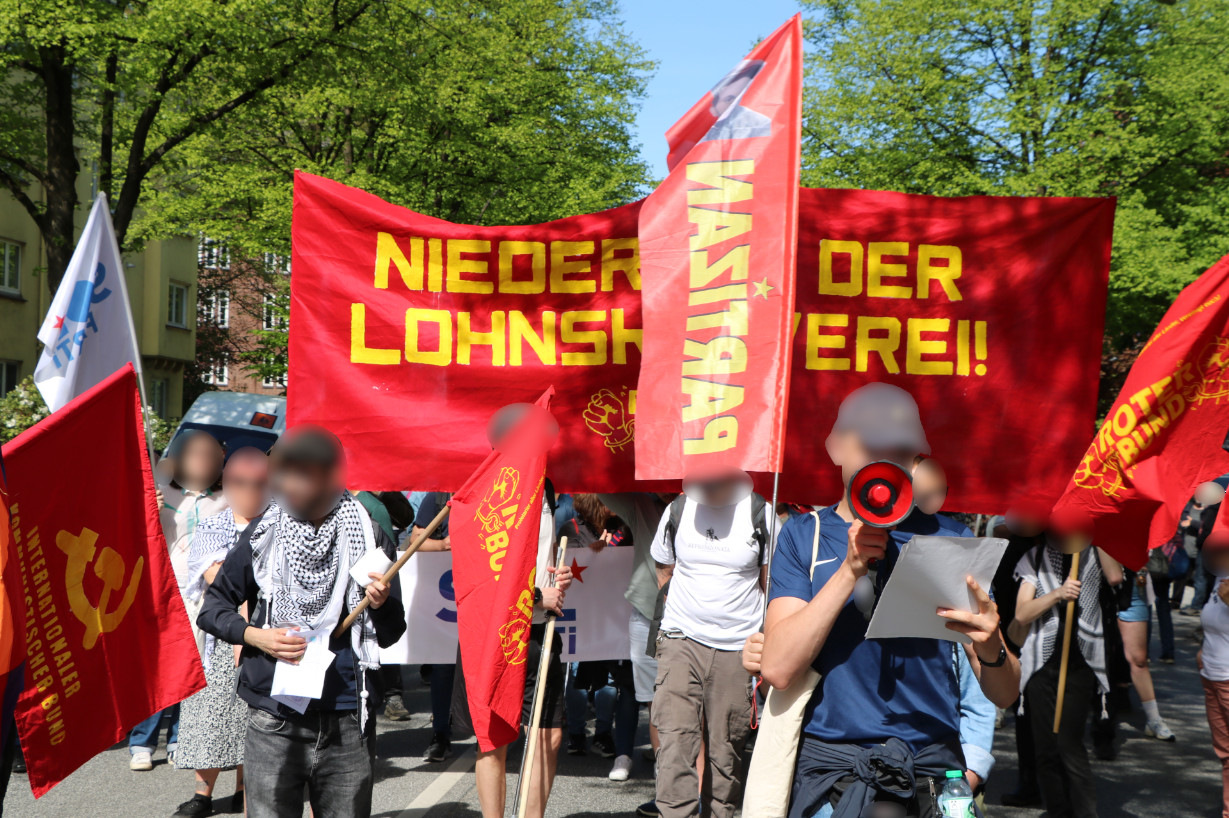 Hamburg Agitation auf der DGB Demonstartion