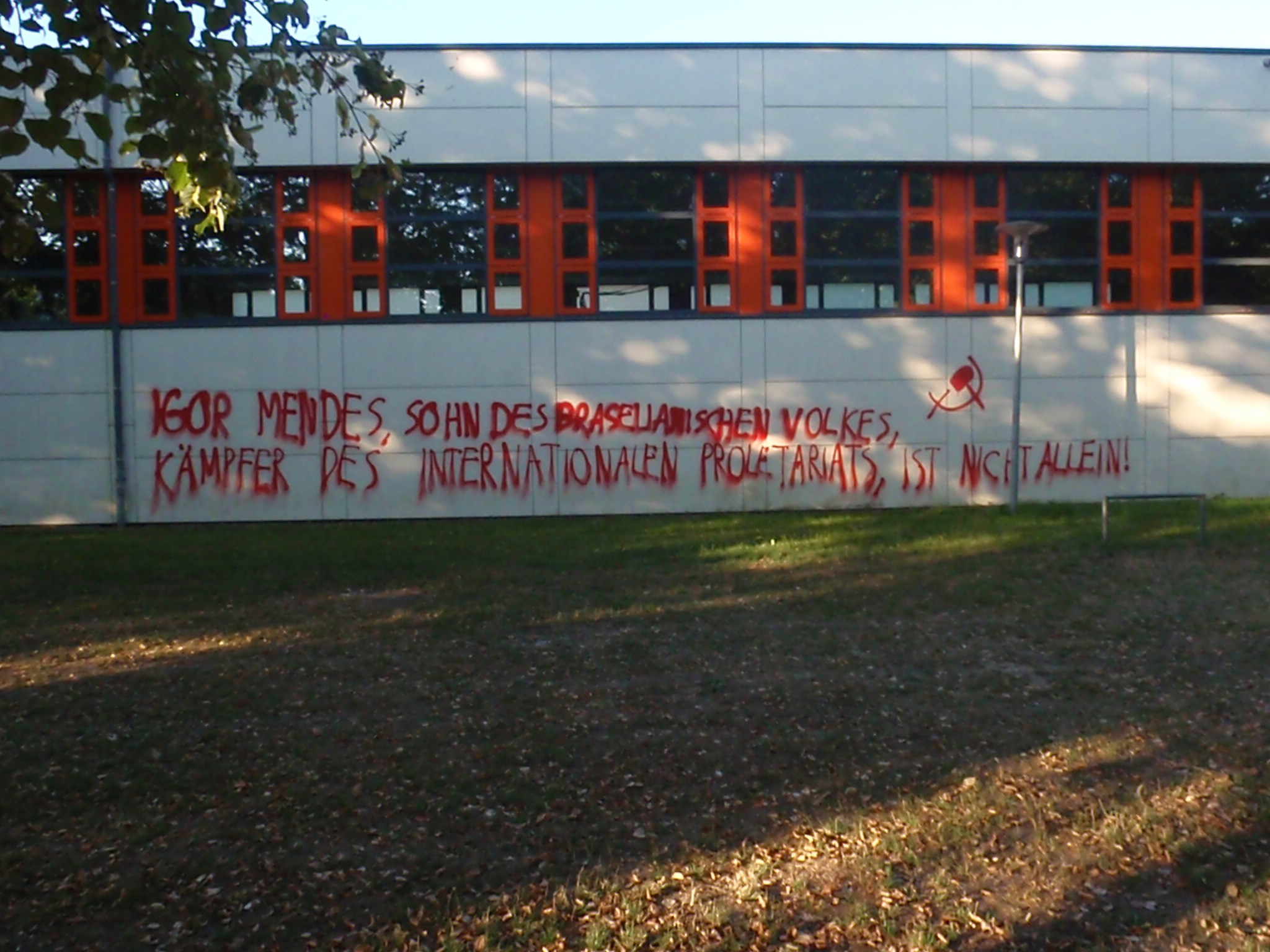 Malung zur Unterstützung von Igor Mendes 1